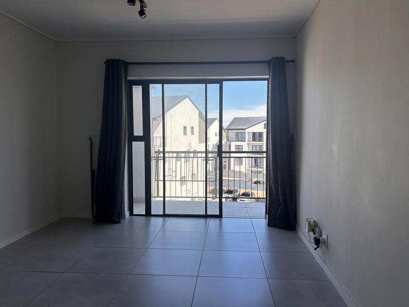 1 Bedroom Property for Sale in Sandown Western Cape